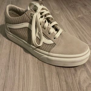 Vans shoes, worn twice! In great shape
